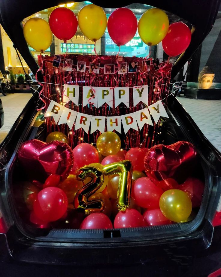 Red & Yellow Fringe Balloon Pit Car Boot Decoration