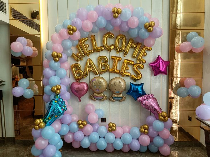 Twins 'Welcome Babies' Pastel Arch