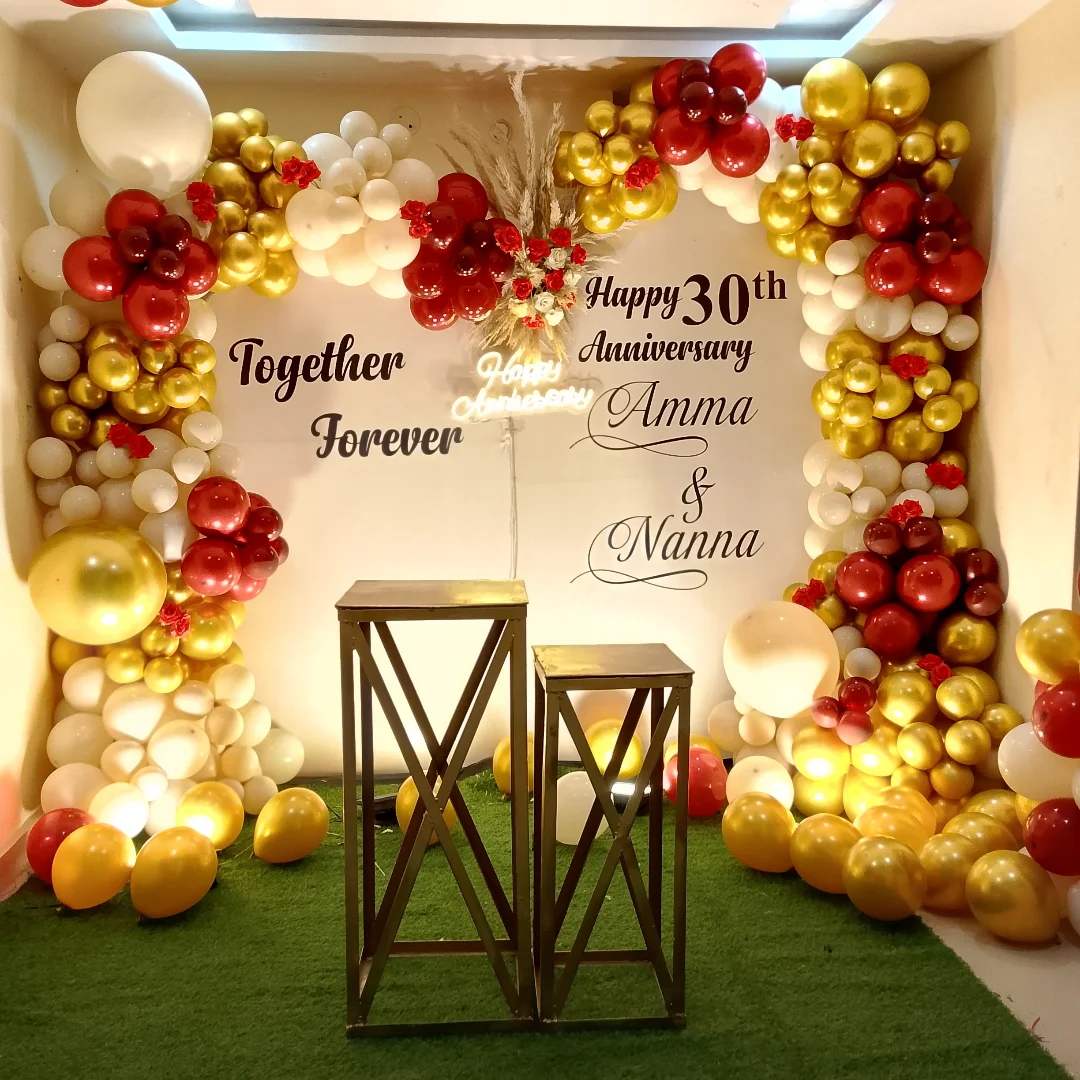 Grand Gold Sequin Shimmer Wall Setup