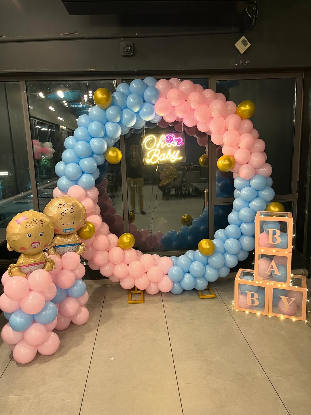 'Oh Baby' Pink, Blue & Gold Balloon Ring