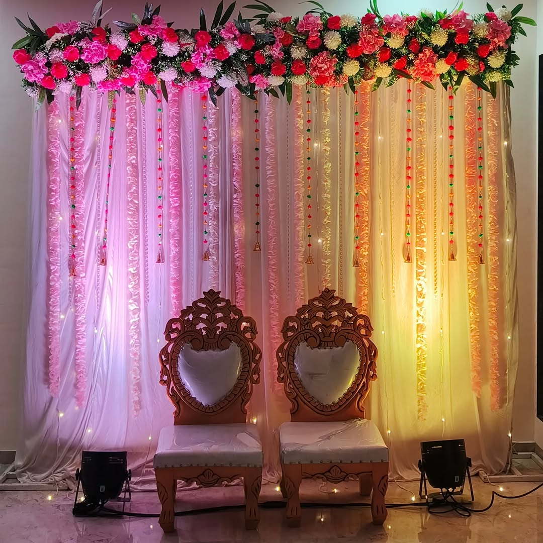 Traditional Tassel Floral Top Engagement Decor