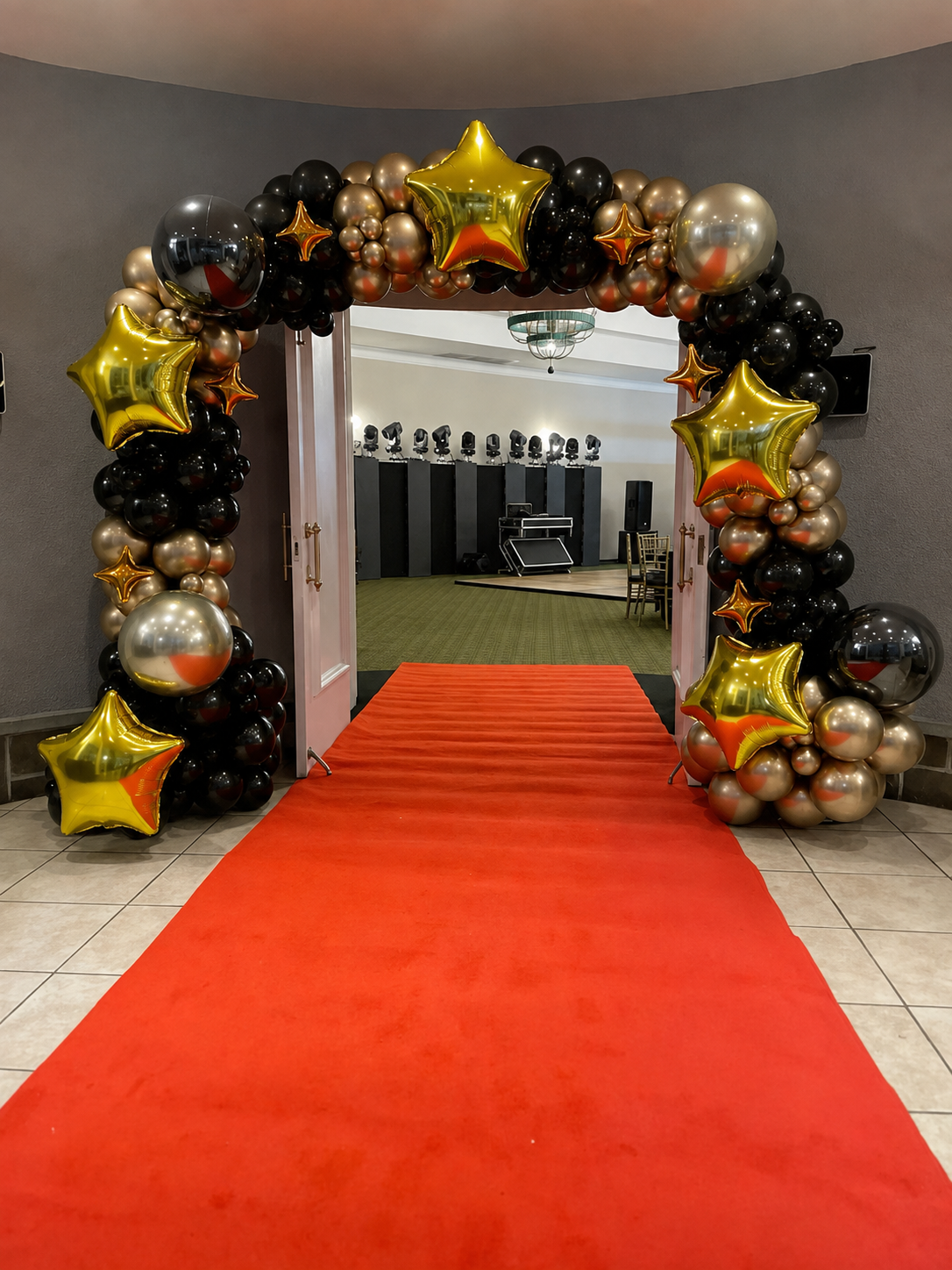Luxury Black & Gold Star Welcome Gate