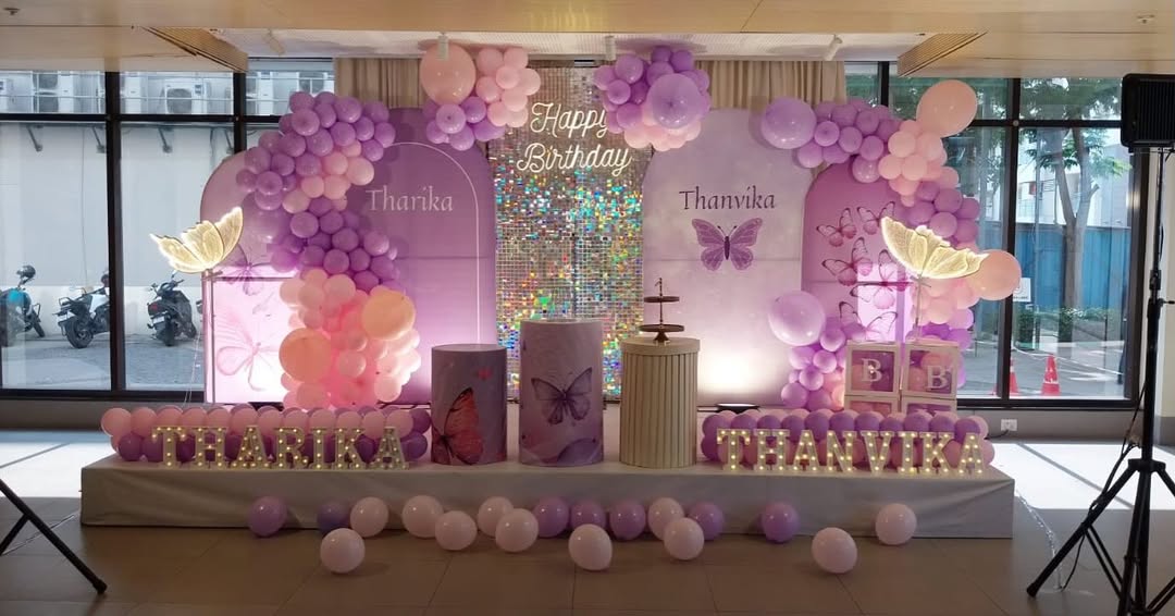 Butterfly Twin 'Tharika & Thanvika' Grand Stage