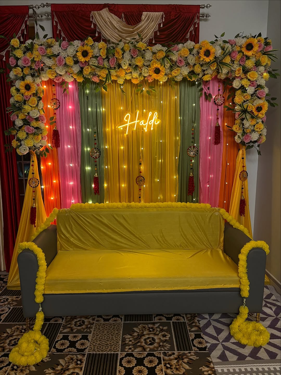 Sunflower Multicolour Haldi Stage