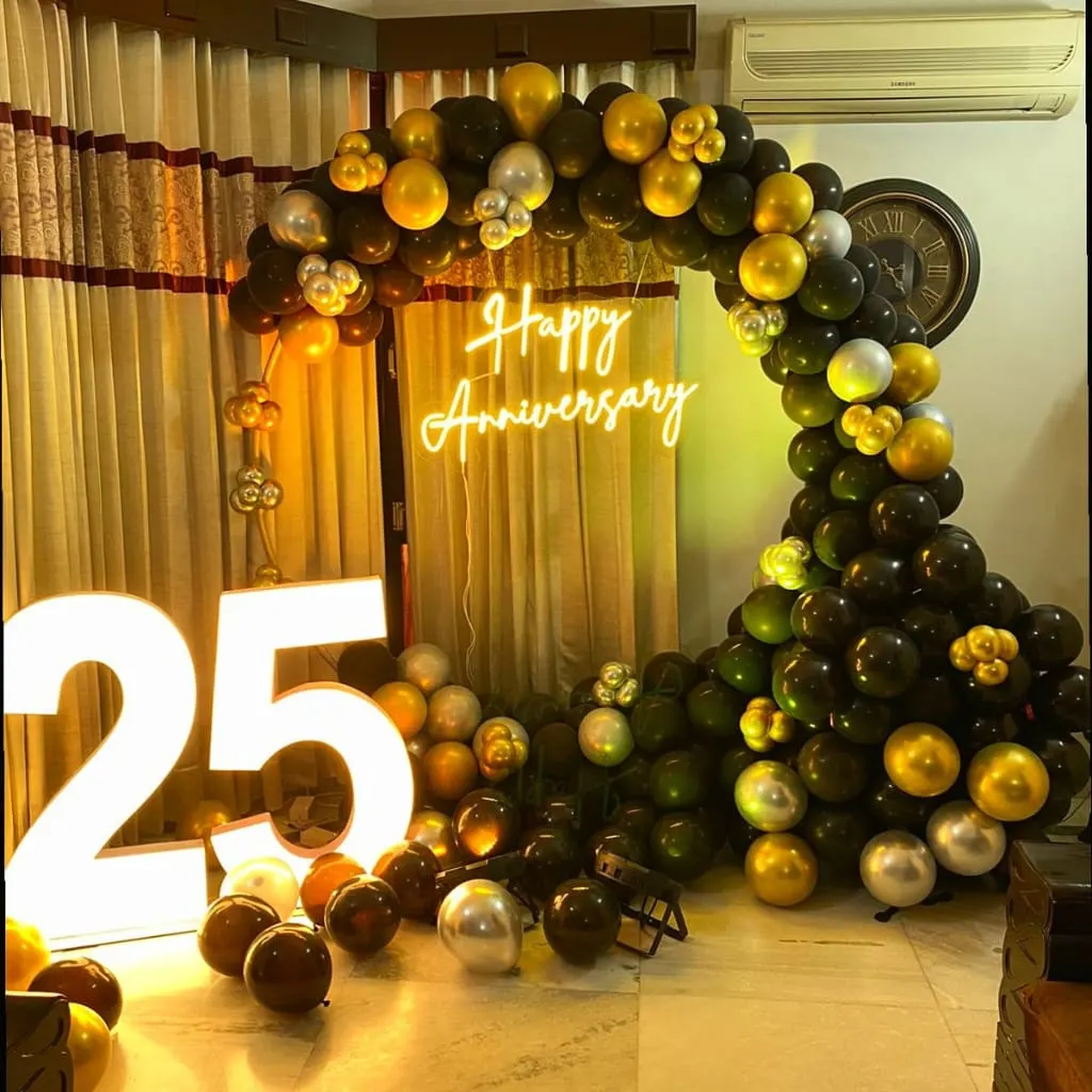 25th Gold & Black Garland Arch