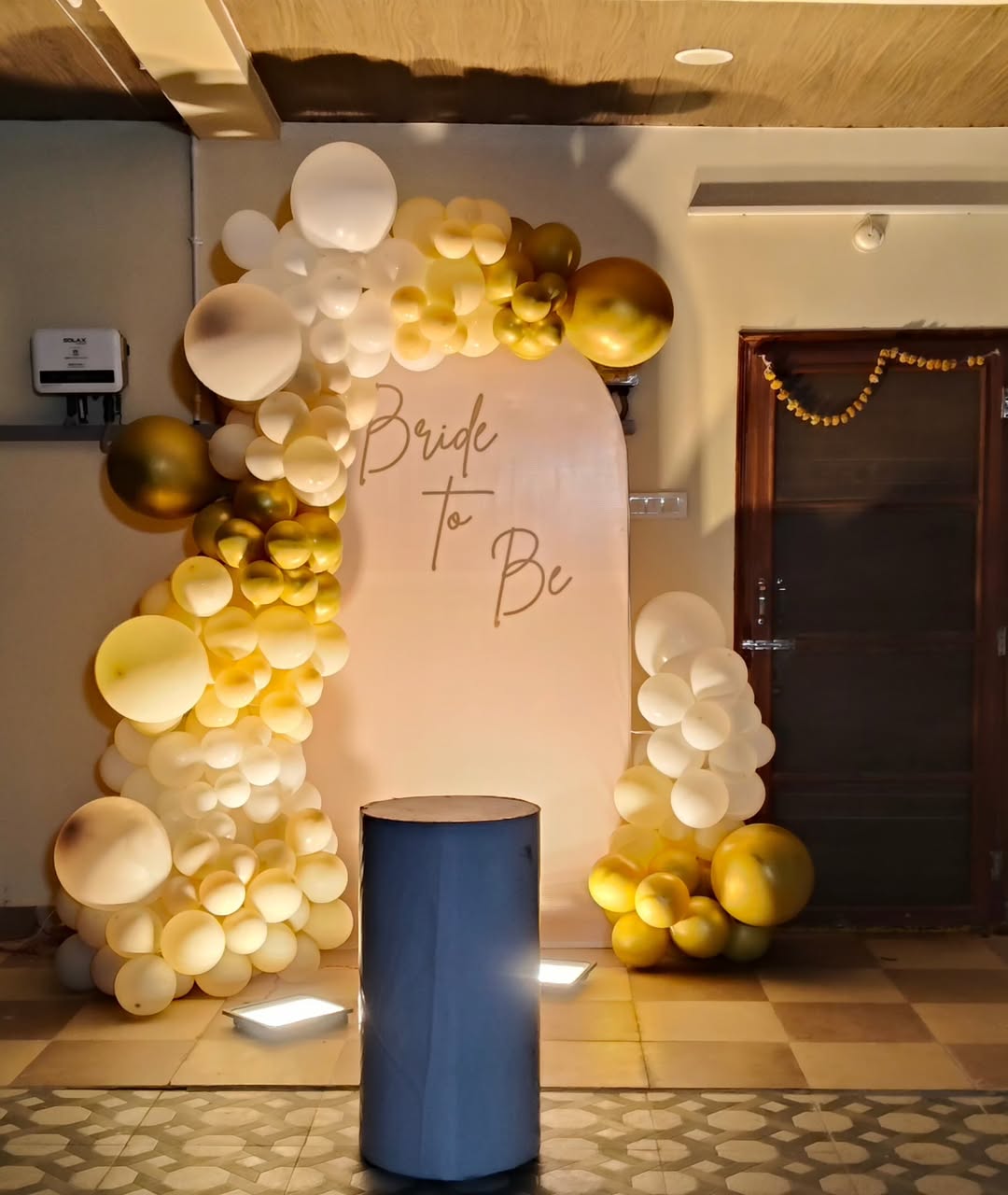 Butter Yellow & Gold 'Bride To Be' Arch