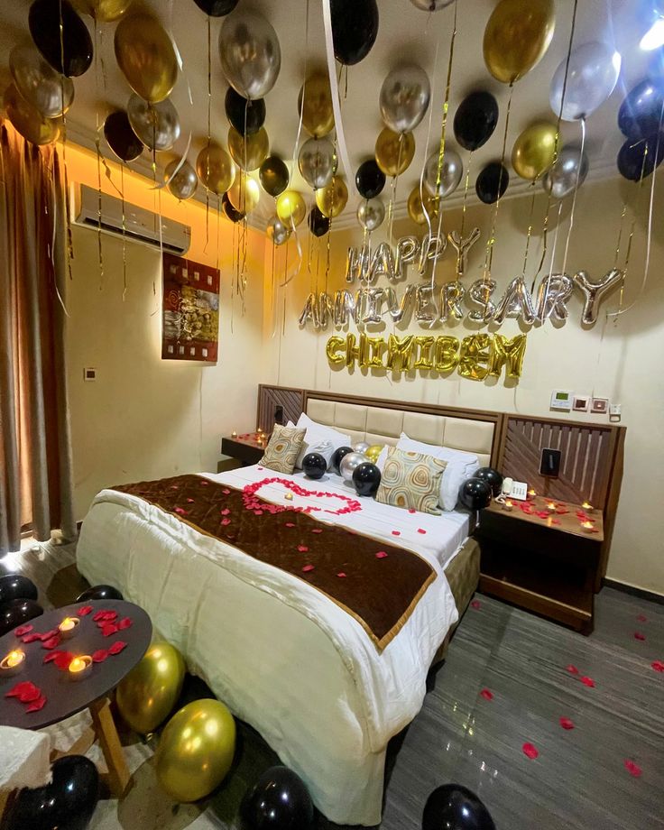 Black, Gold & Silver Ceiling with Rose Petal Heart