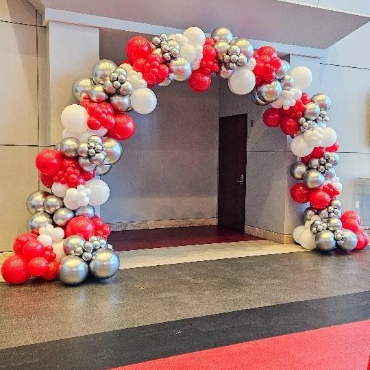 Red, White & Silver Chrome Tower Gate