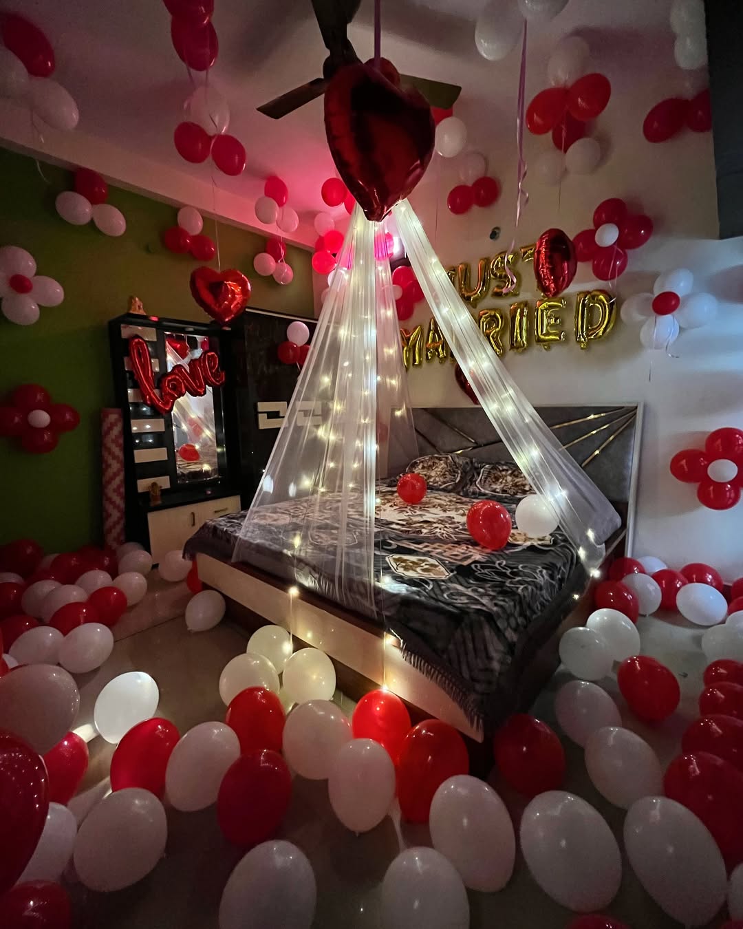 Just Married Balloon Room Decoration