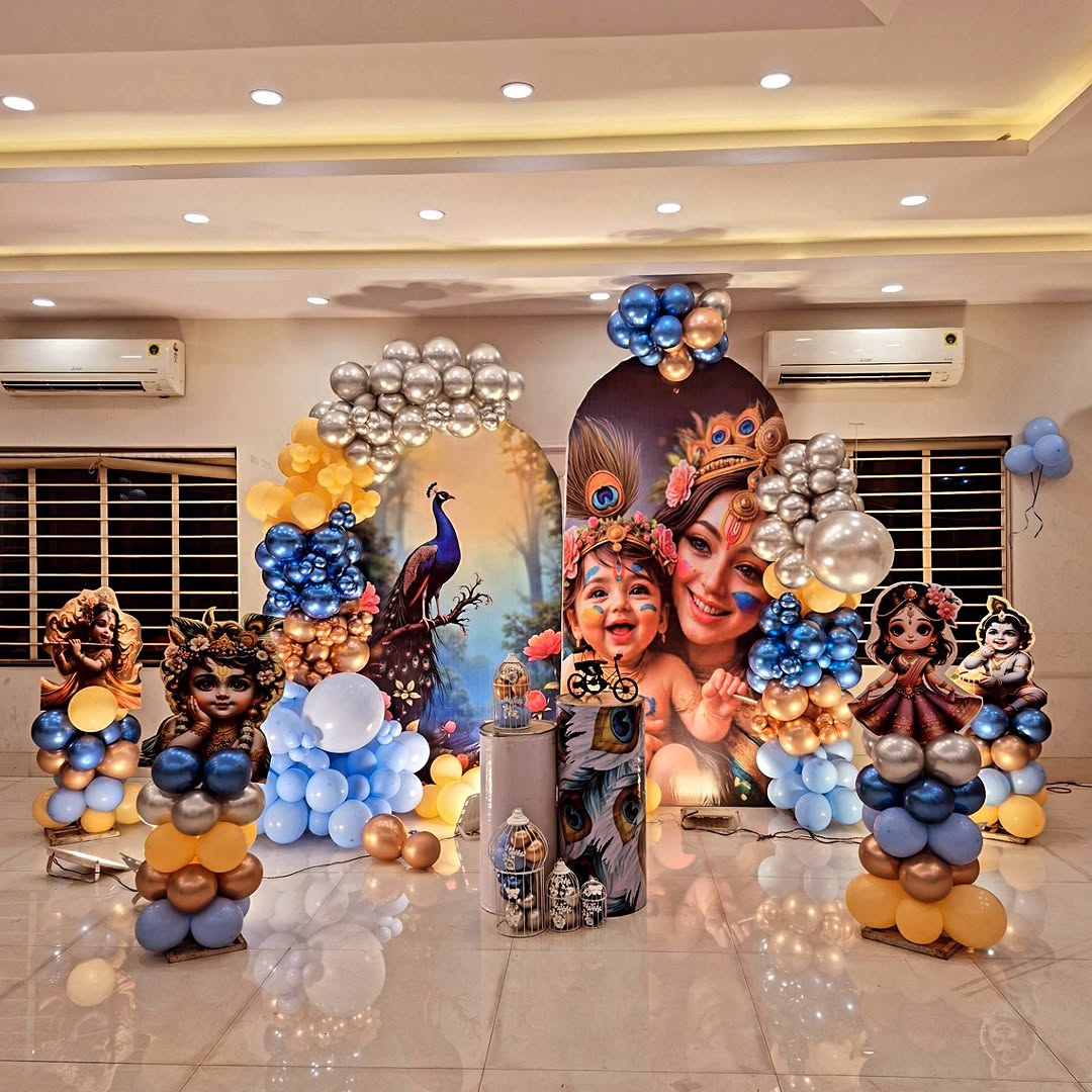 Grand Dual Arch Krishna Peacock Banquet