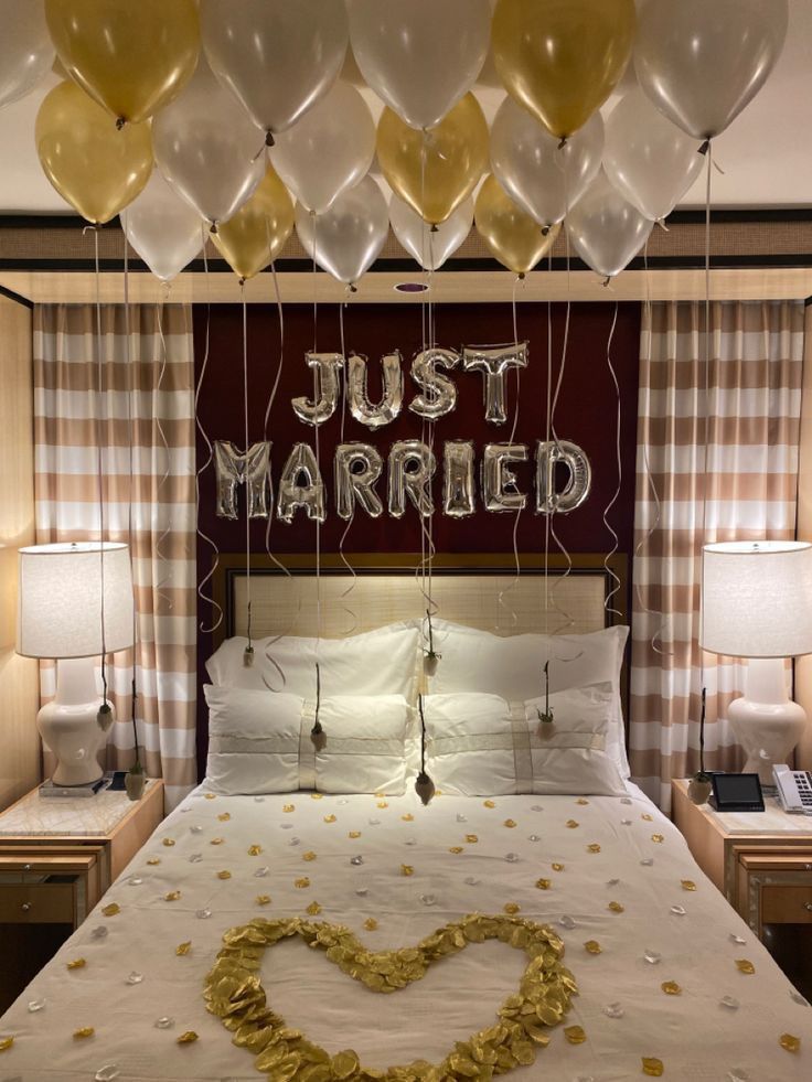 'Just Married' Gold & Silver First-Night Room
