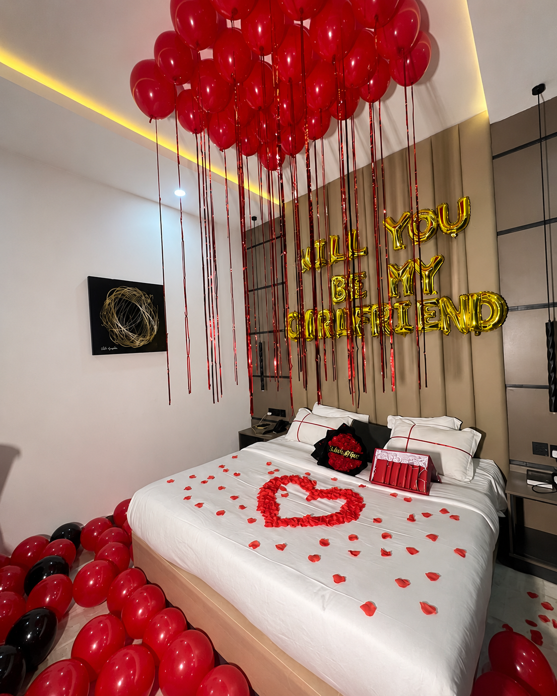 Gold 'Will You Be My Girlfriend' Red Balloon Room