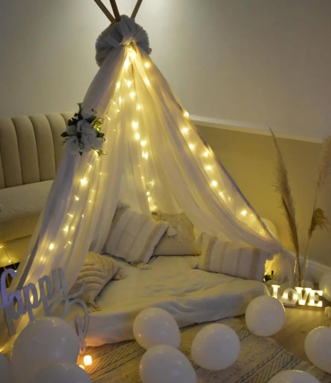 Boho Picnic Teepee Romantic Date