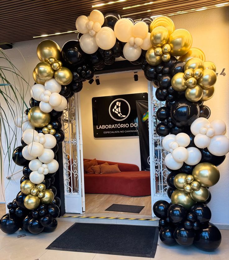 Black, Gold & Ivory Boutique Gate
