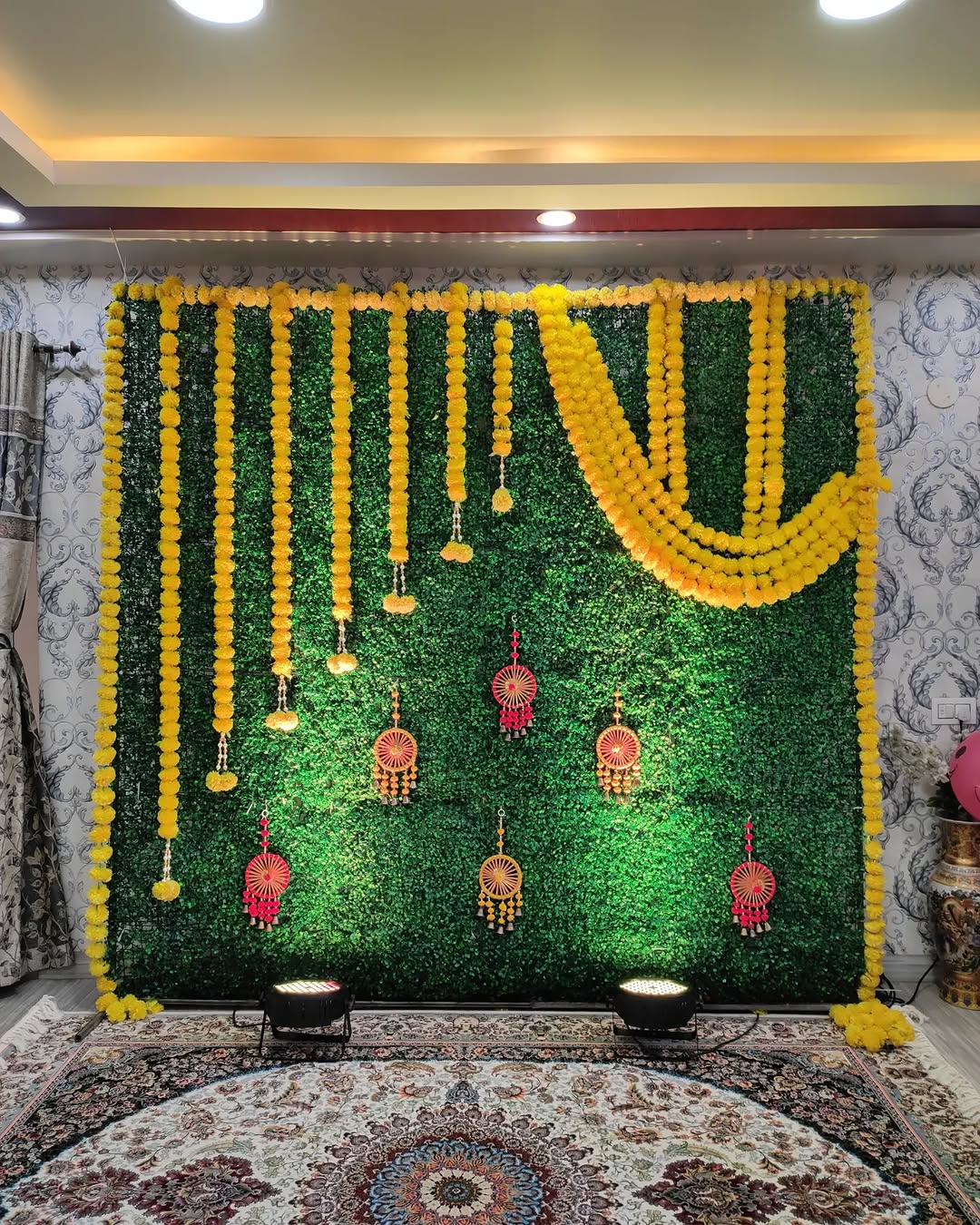 Marigold & Green Leaf Wall Traditional Backdrop