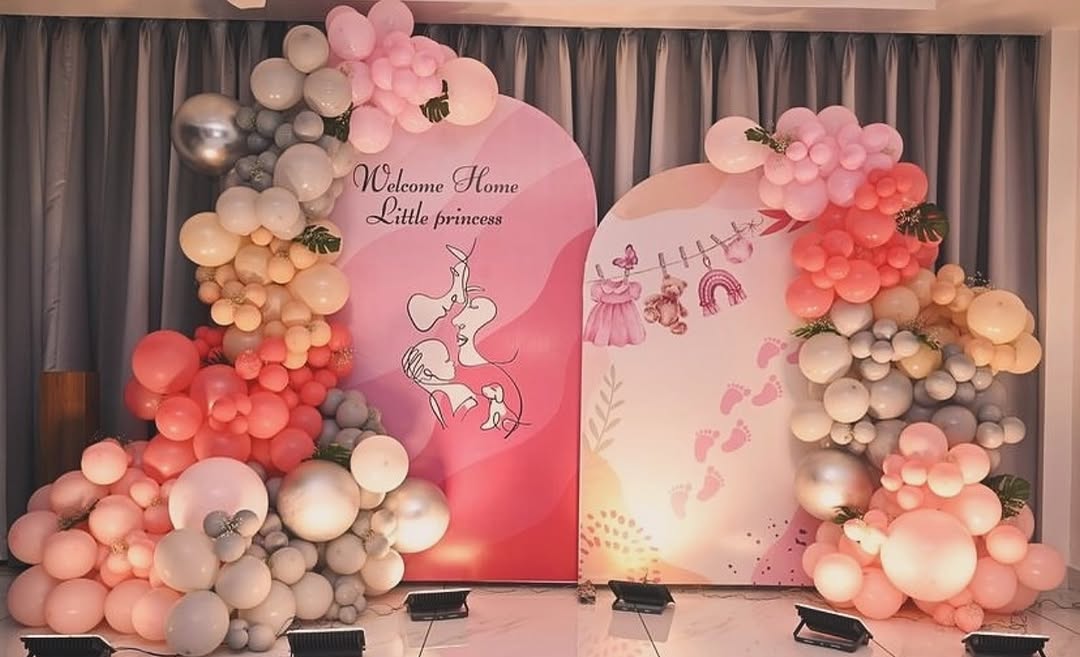 'Welcome Home Little Princess' Twin Arch Luxury Setup