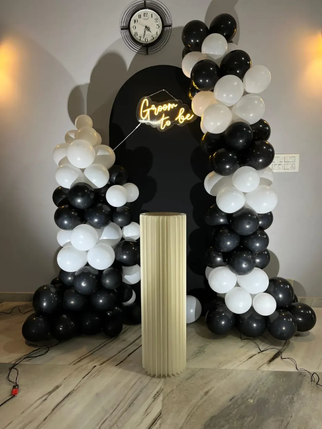 Black & White Neon 'Groom To Be' Column Setup
