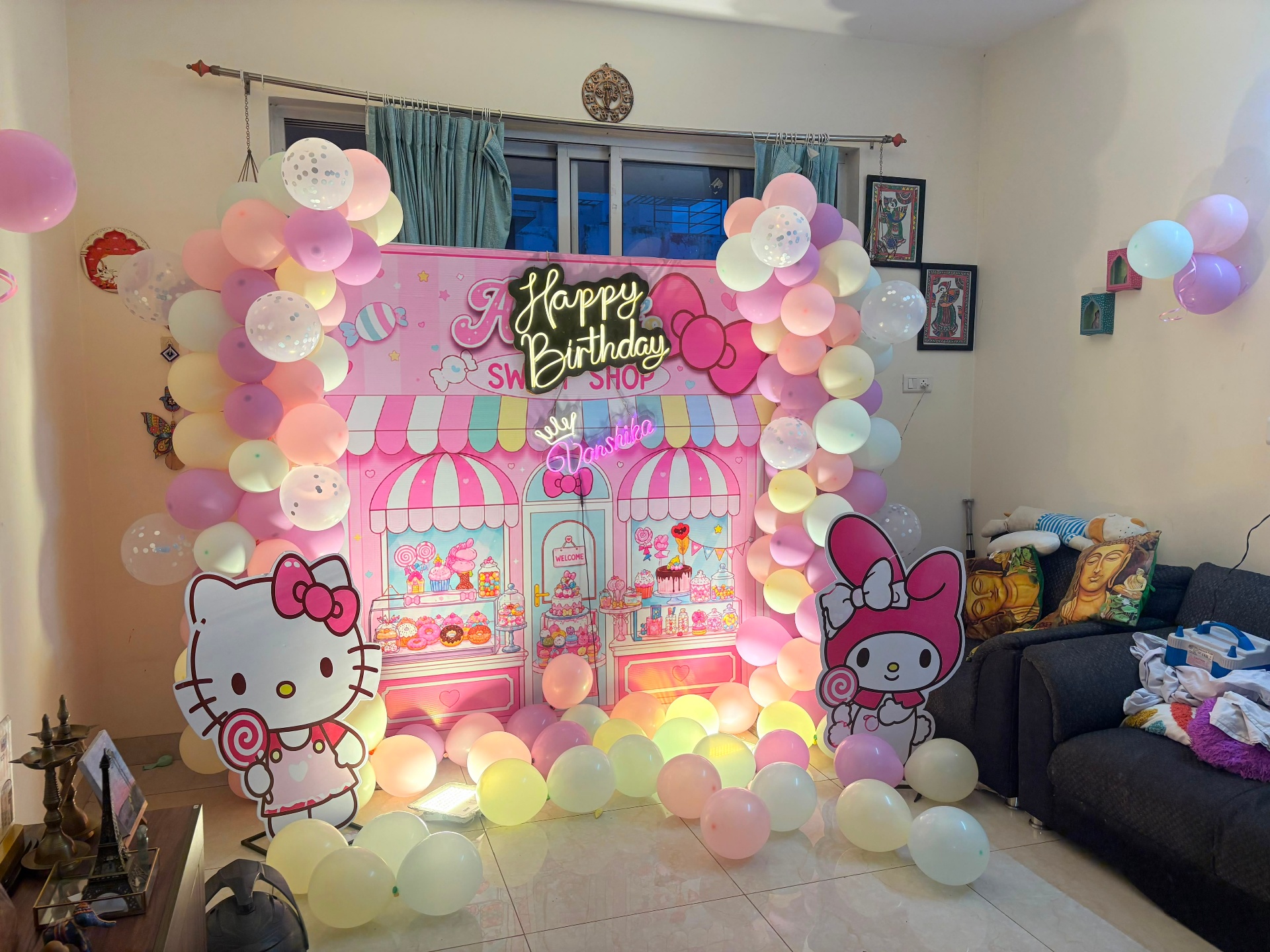 Hello Kitty Sweet Shop Pastel Birthday