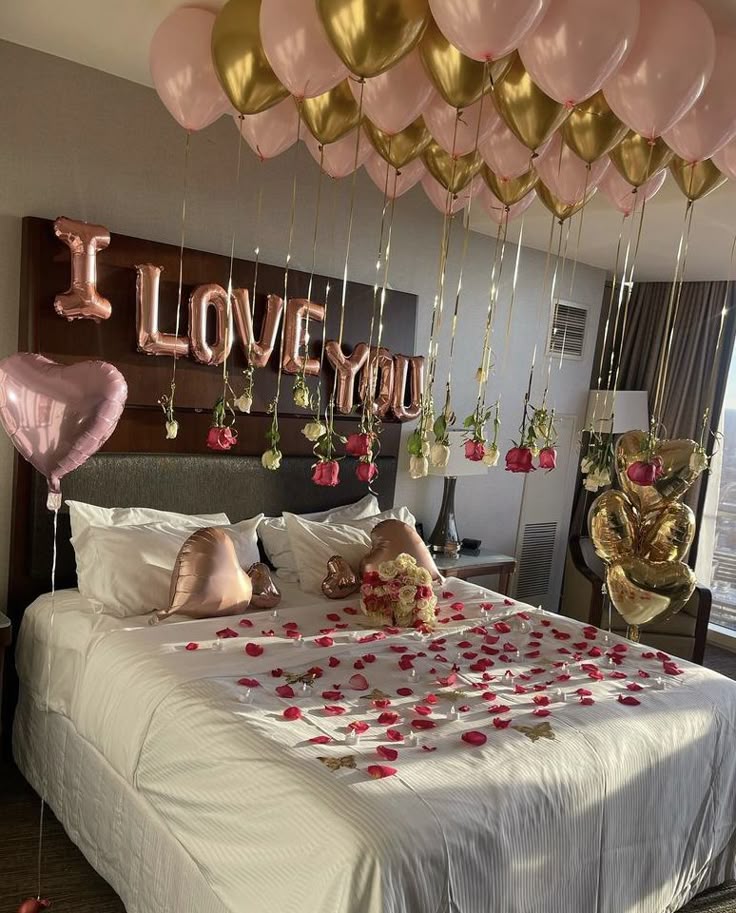 'I Love You' Rose Gold Hanging Roses Room