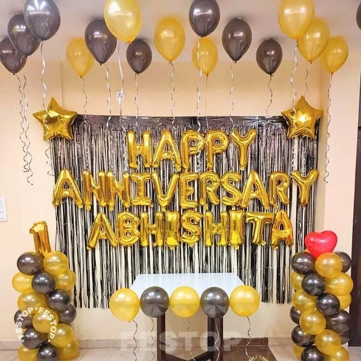 Black & Gold Personalised Anniversary Foil Setup