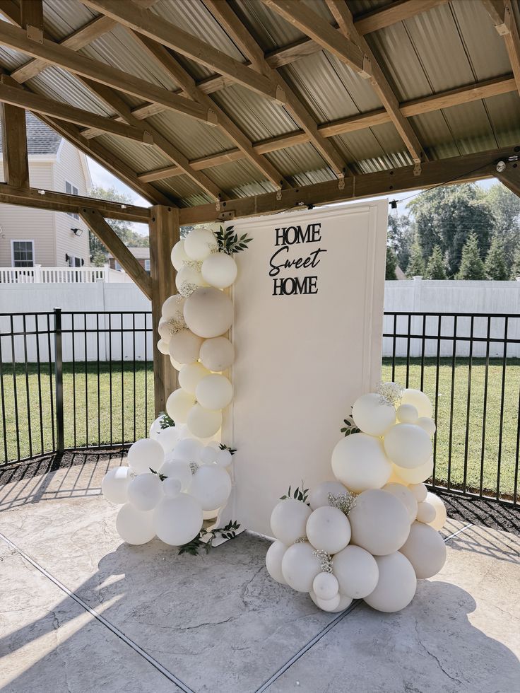 Home Sweet Home White Balloon Decor