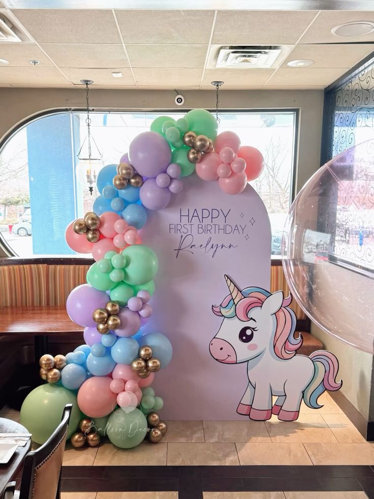 Raelynn Pastel Unicorn 1st Restaurant Arch