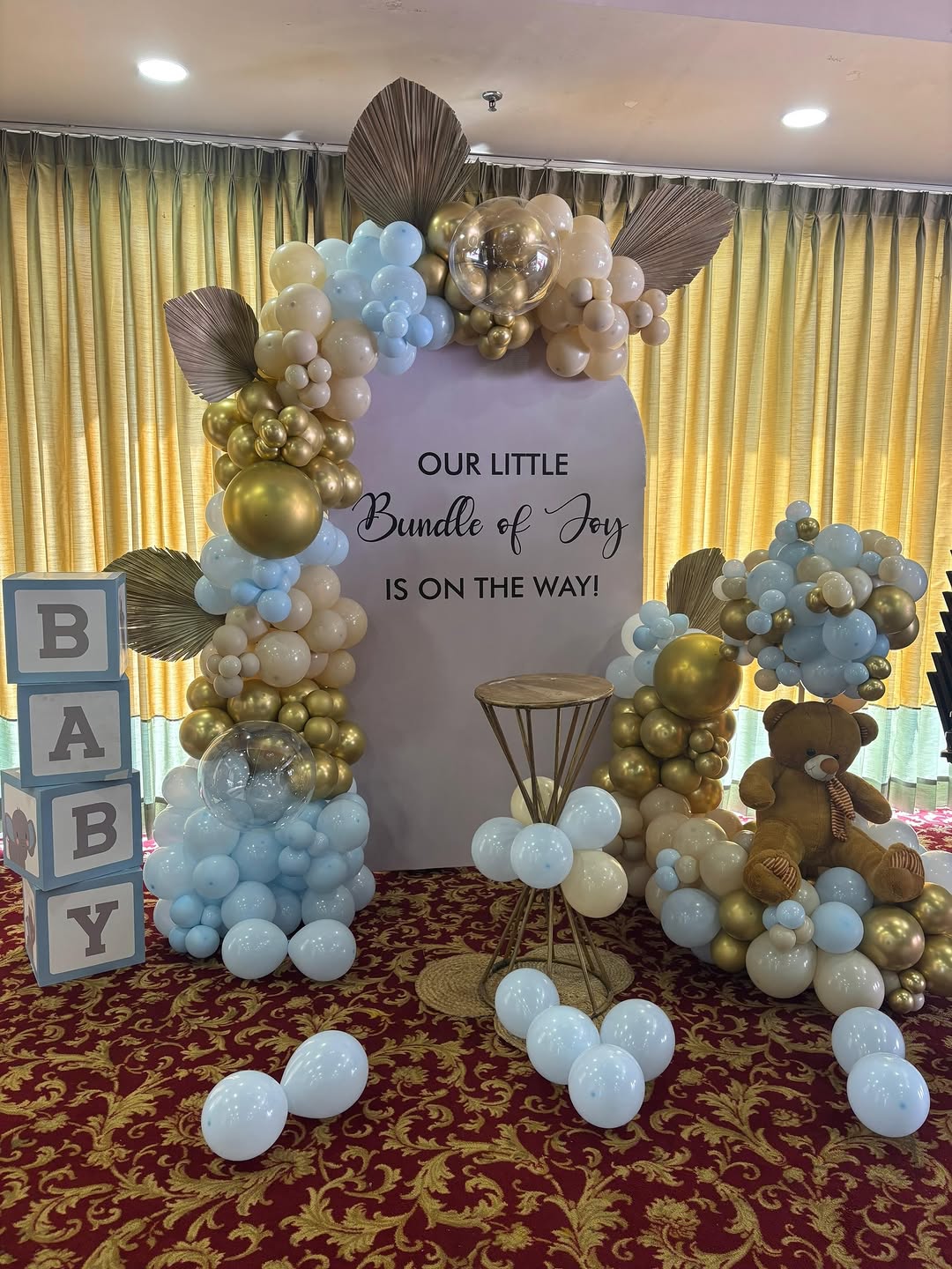 Bundle of Joy Blue & Gold Baby Boy Arch