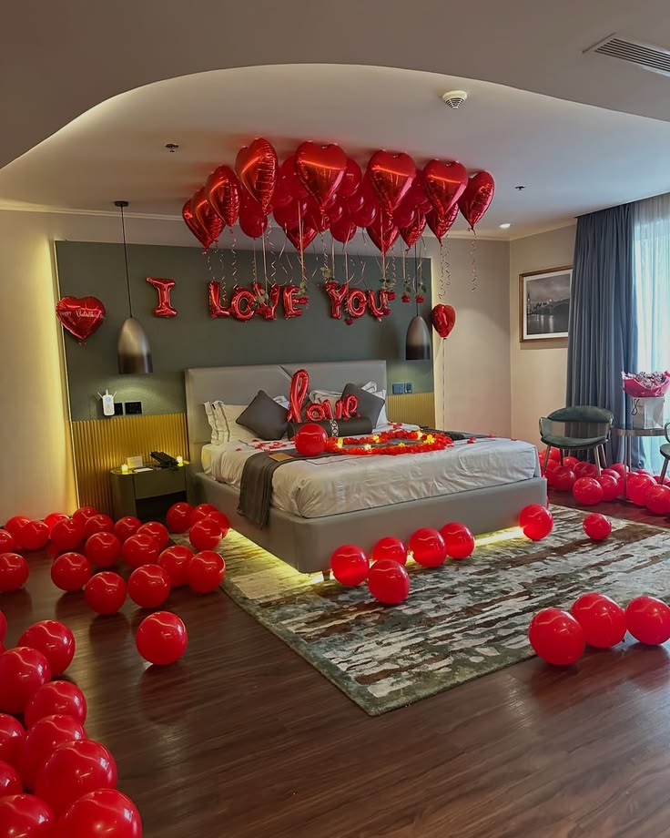 Luxury Suite Red Balloon Floor Proposal