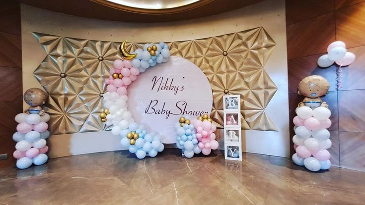 Custom Name Round Backdrop with Moon & Baby Cutouts Pillars